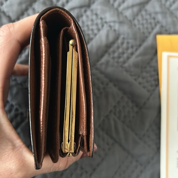 Louis Vuitton wallet - Picture 6 of 9